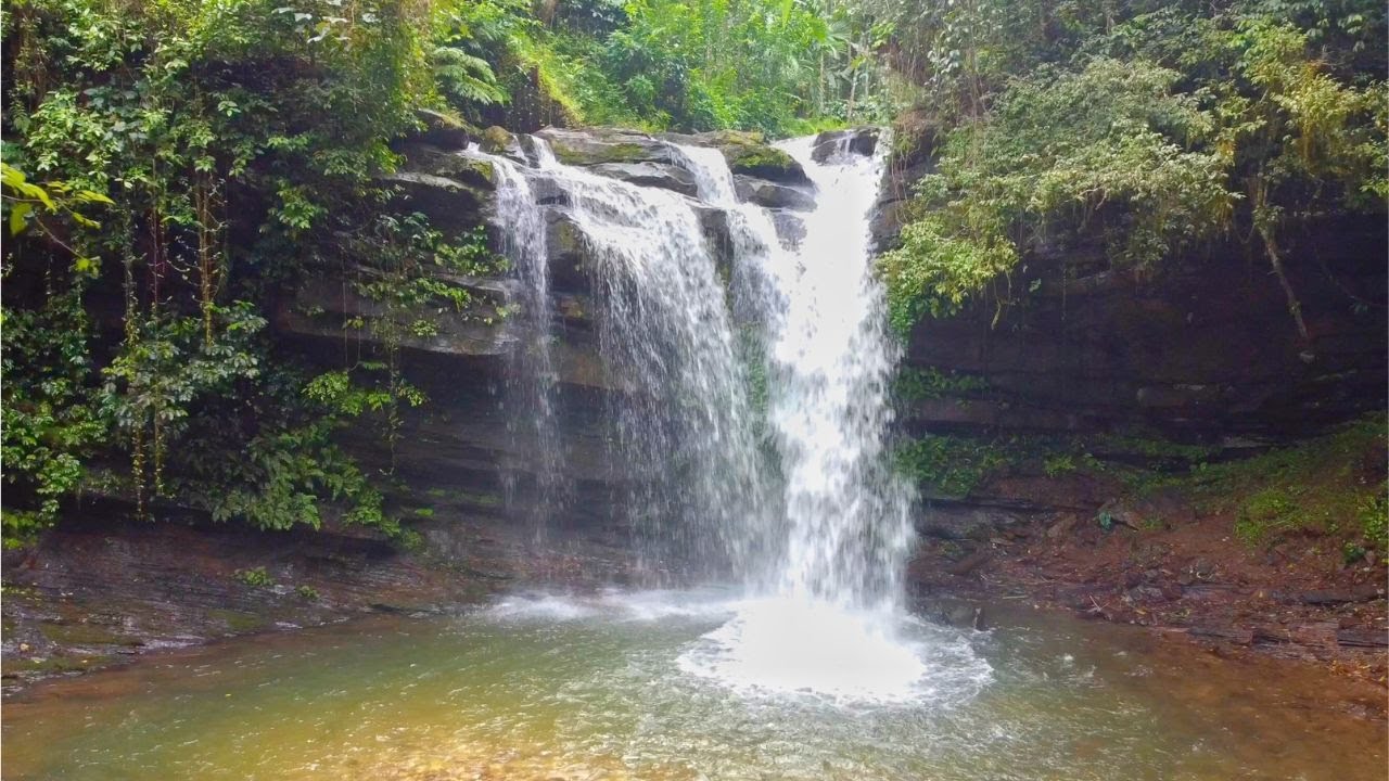 Elaneeru Falls waterfall view
